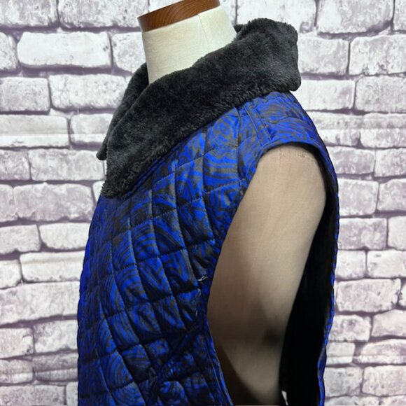 Onque Woman Blue & Black Quilted Vest Size 3X - Picture 5 of 9
